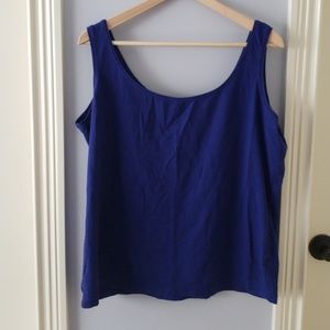 Scoop neck tank